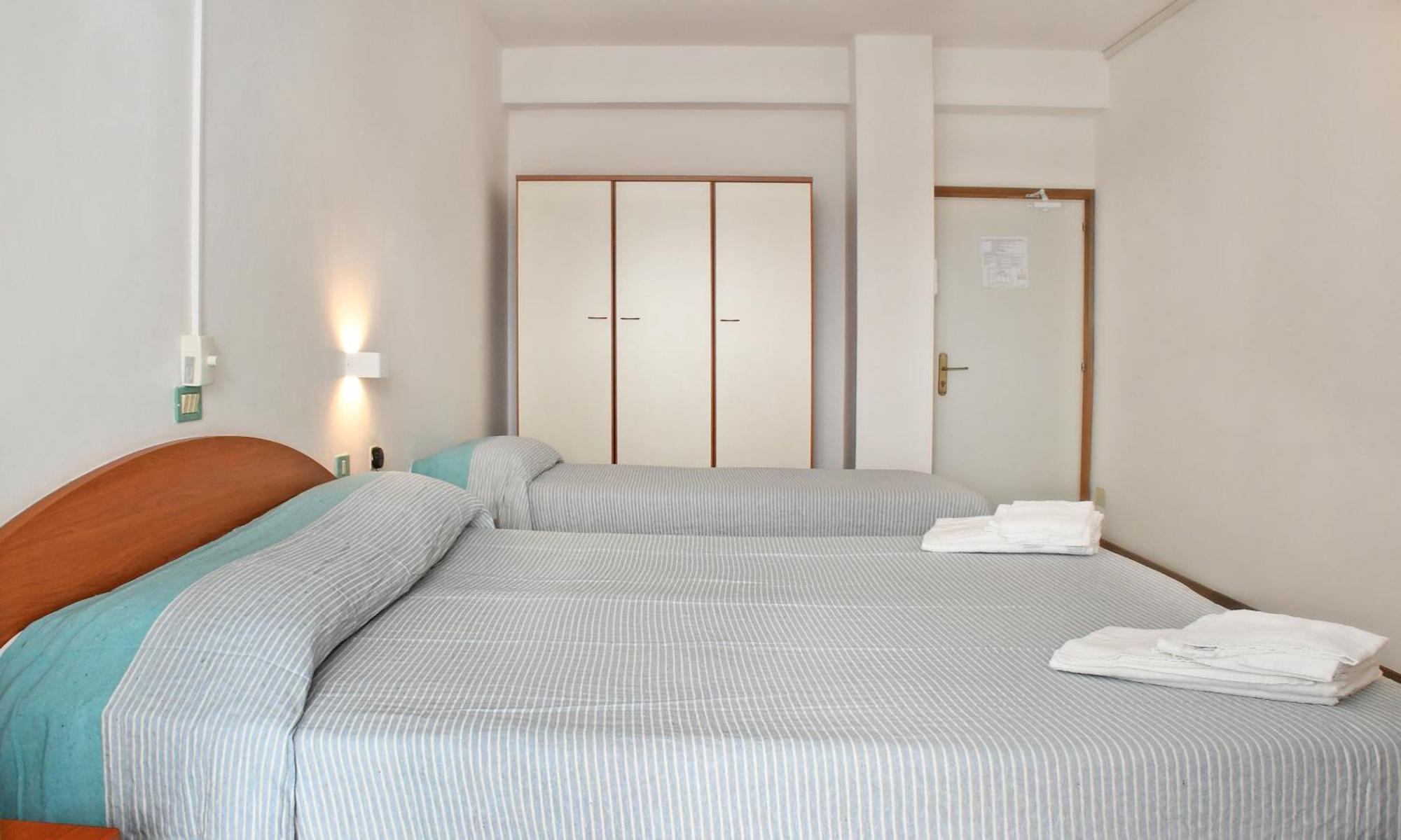 Hotel Exclusive In Pieno Centro - Nuova Gestione 2025 Riccione Exteriör bild