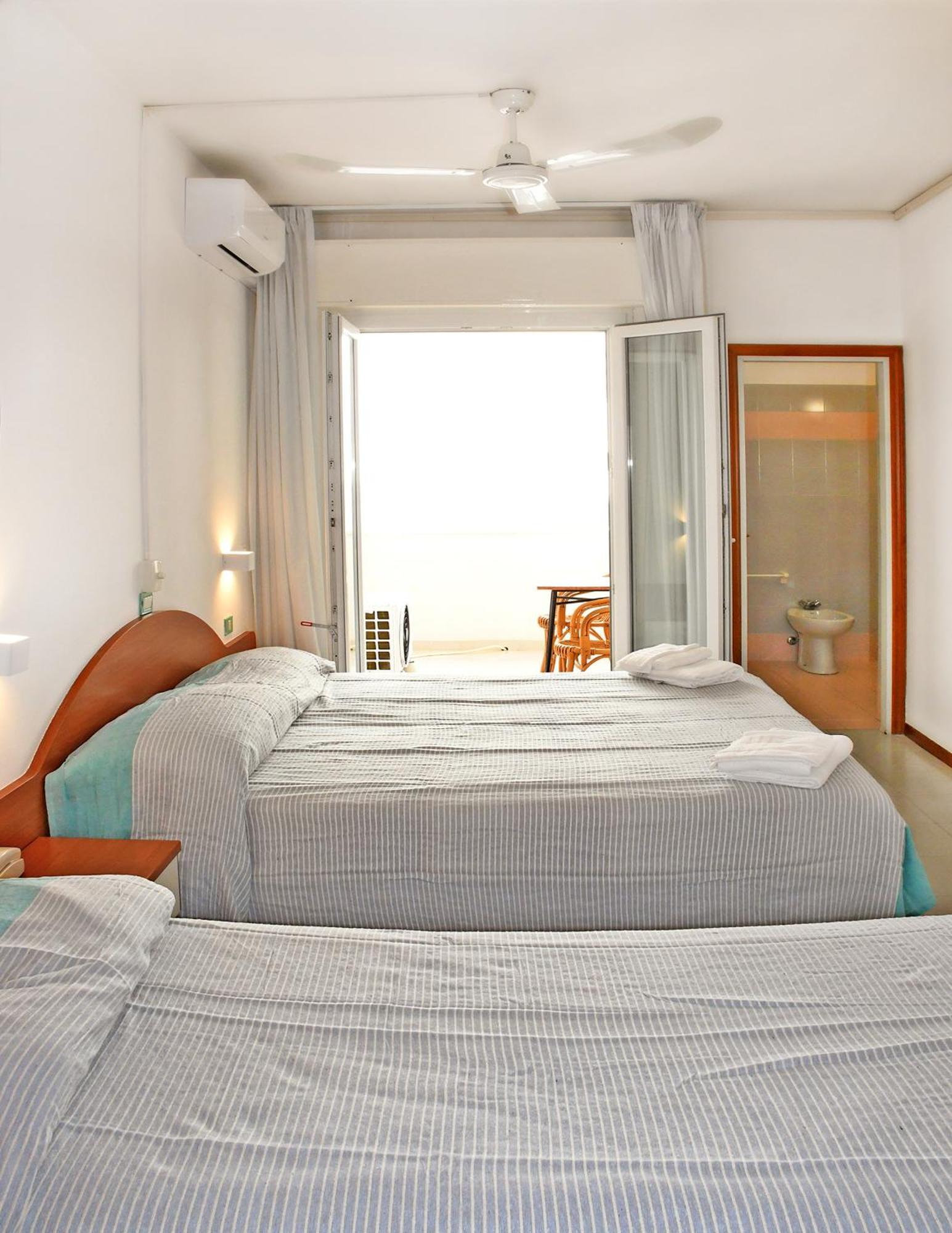 Hotel Exclusive In Pieno Centro - Nuova Gestione 2025 Riccione Exteriör bild