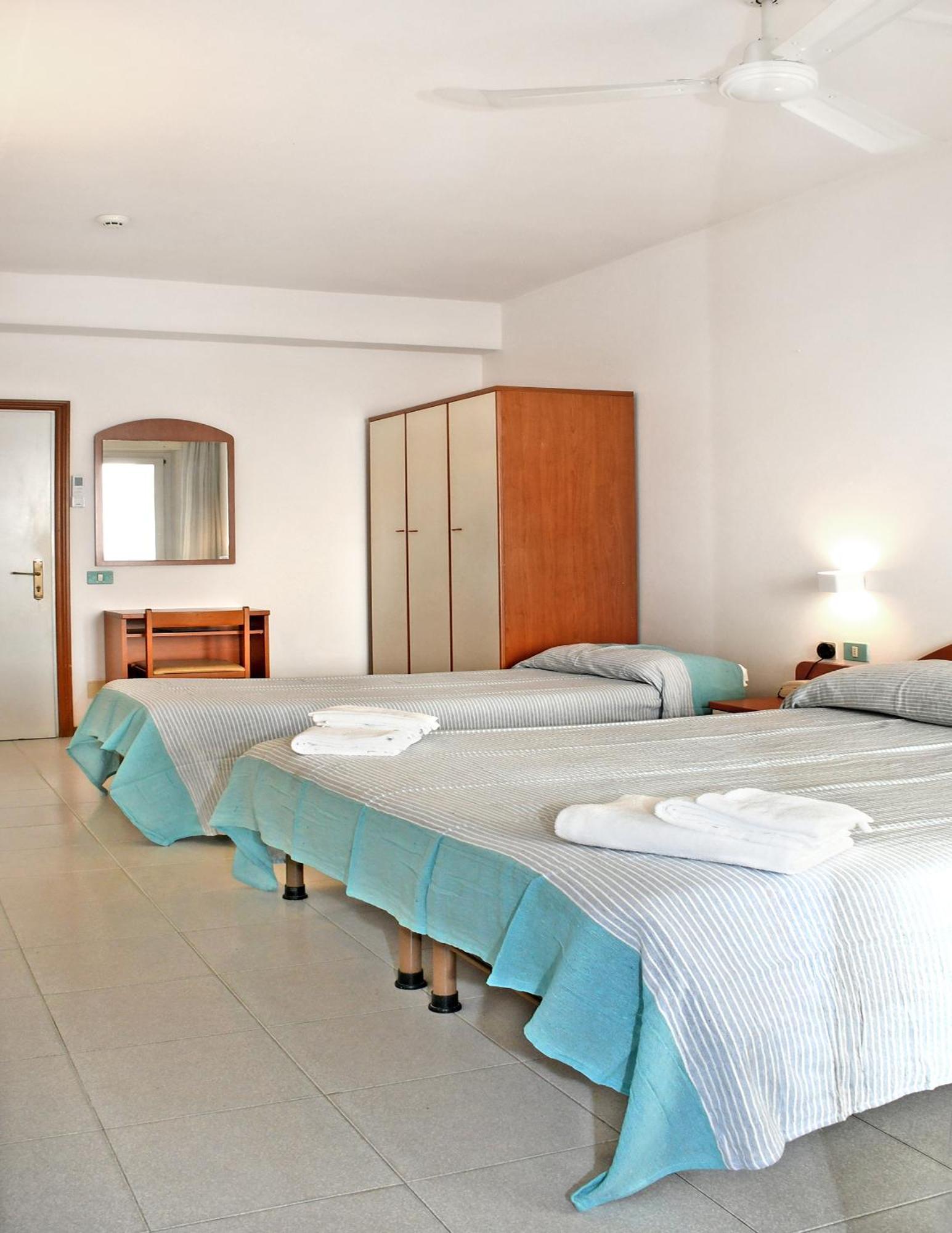 Hotel Exclusive In Pieno Centro - Nuova Gestione 2025 Riccione Exteriör bild