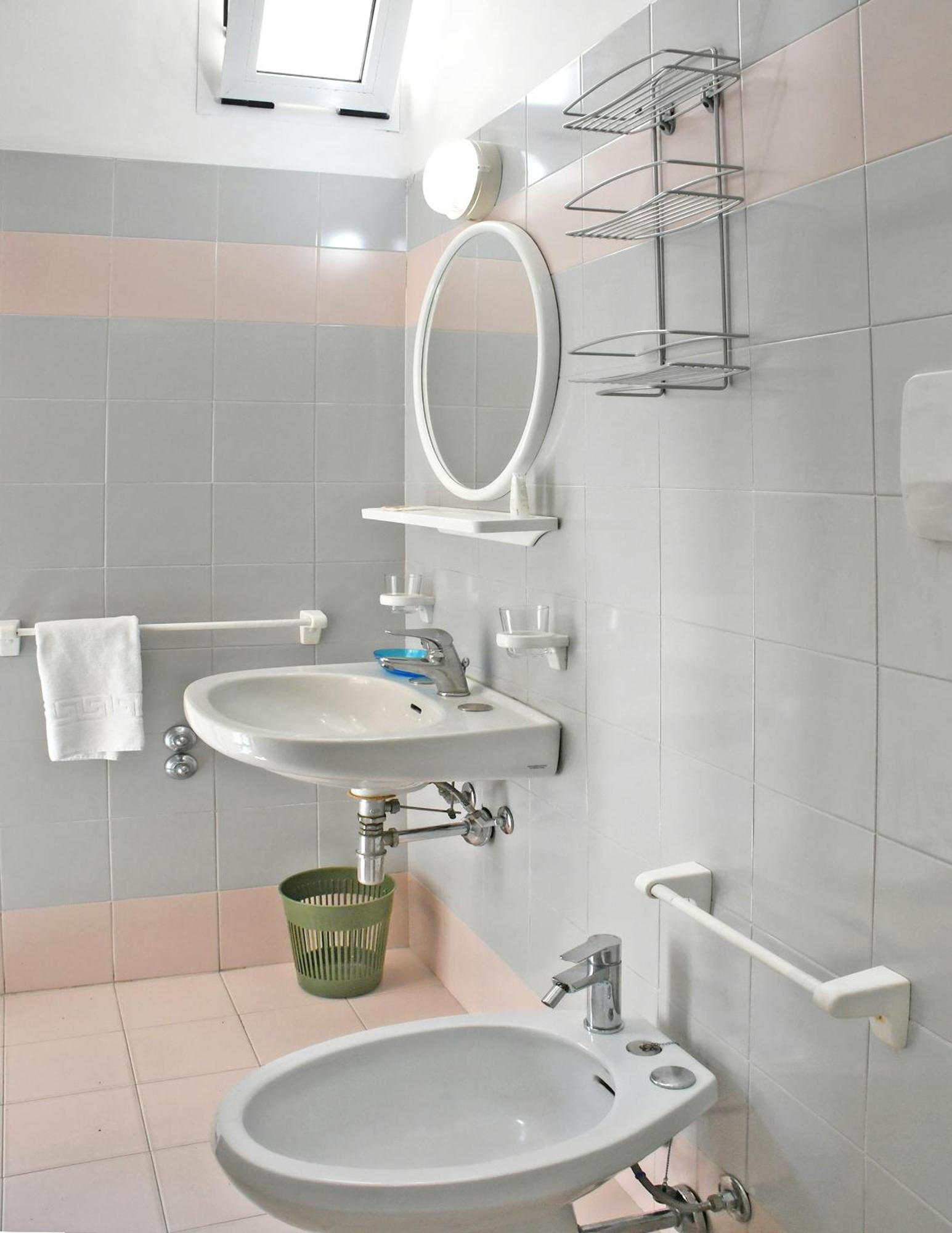 Hotel Exclusive In Pieno Centro - Nuova Gestione 2025 Riccione Exteriör bild