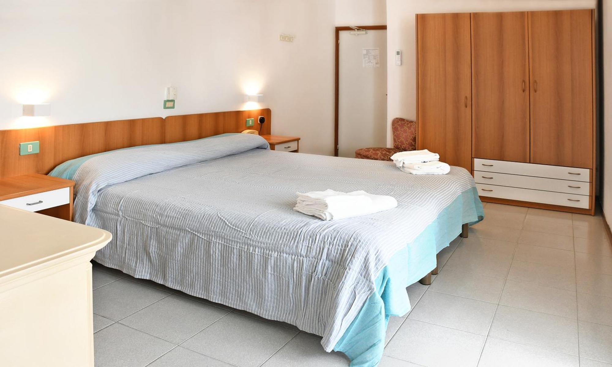 Hotel Exclusive In Pieno Centro - Nuova Gestione 2025 Riccione Exteriör bild
